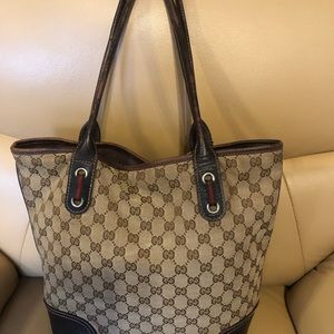 Gucci monogram bag